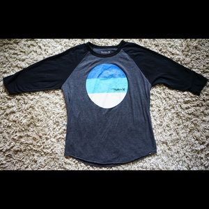 Men’s 3/4 sleeve Hurley Tee.